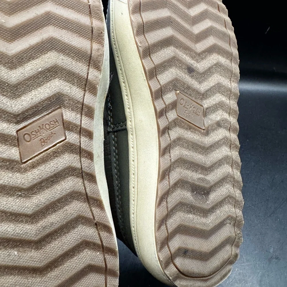 OshKosh Bgosh shoes have
